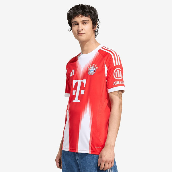 Bayern Munchen 2025/26 Home Fan
