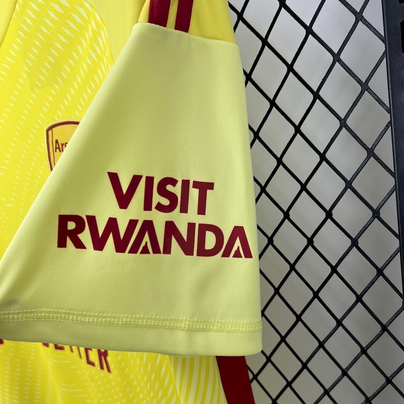 Arsenal 2025∕26 Yellow goalkeeper Jersey
