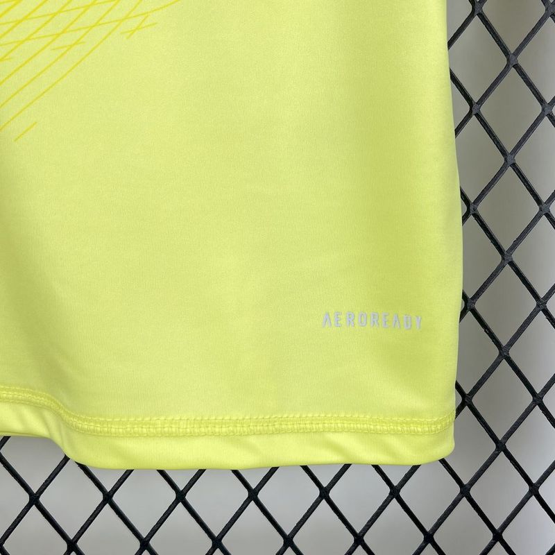 Arsenal 2025∕26 Yellow goalkeeper Jersey