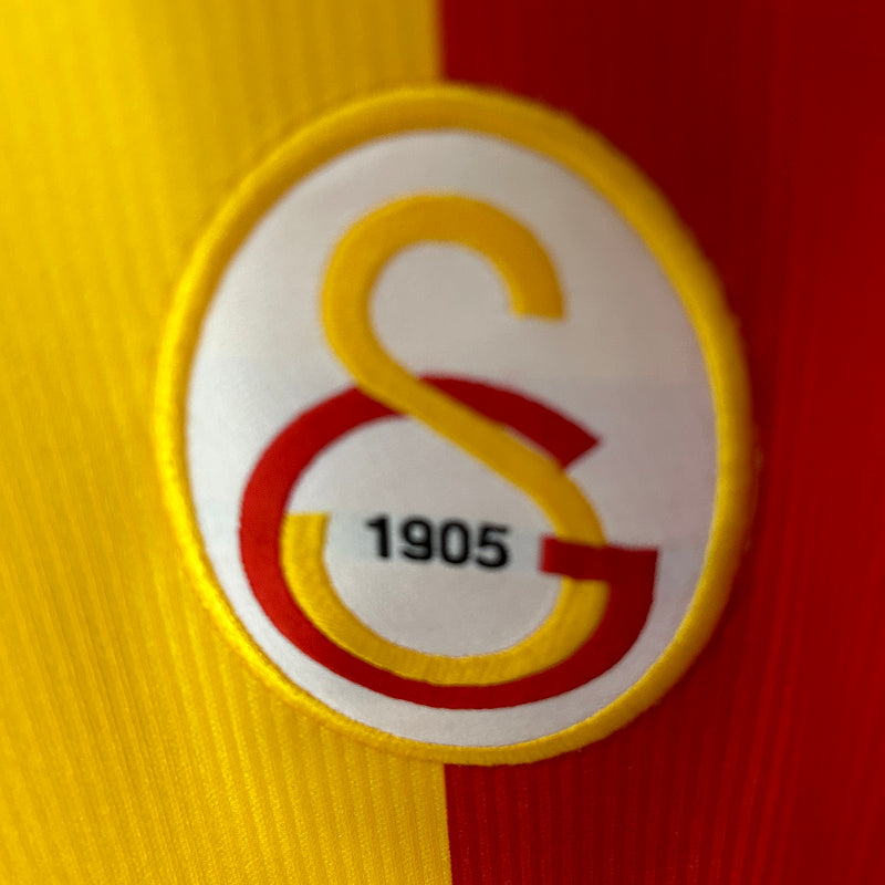 Galatasaray 99∕00 home size S-XXL(EC46)