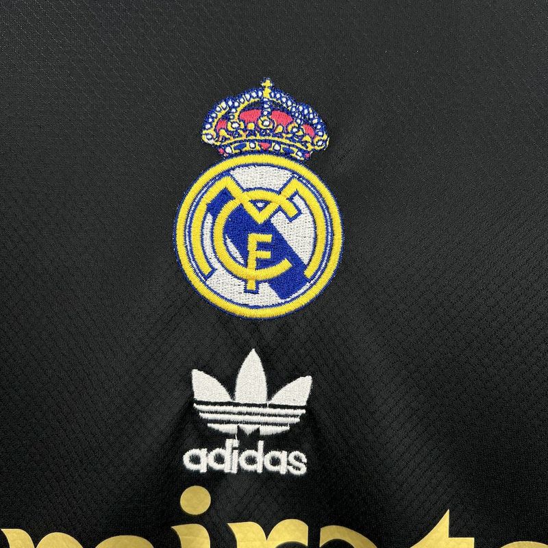 Real Madrid 2025∕26 Retro Special Edition Jersey