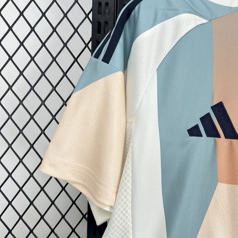 Spain 2025/26 Away Jersey