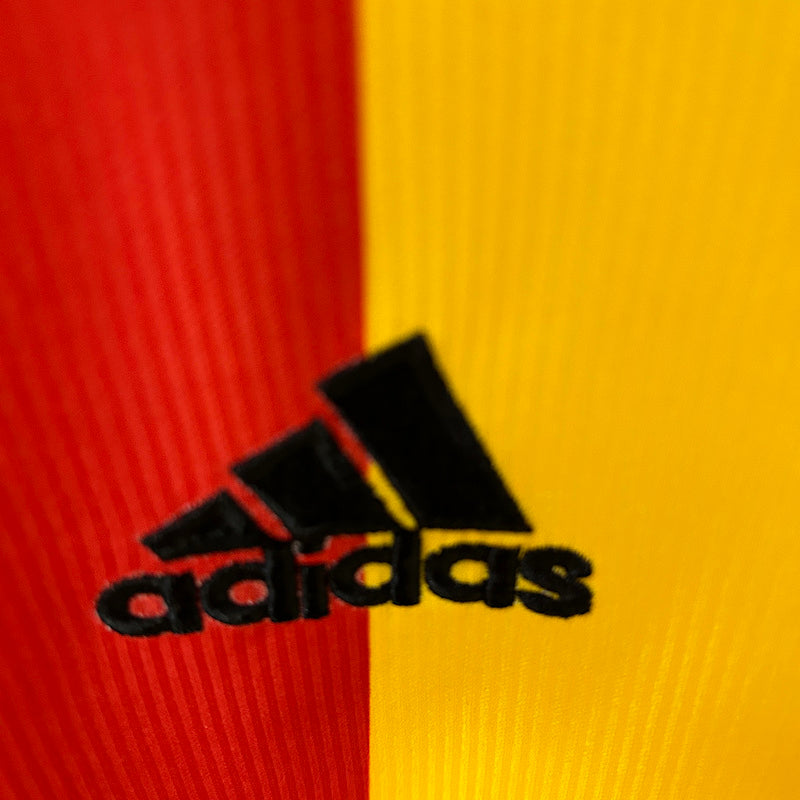 Galatasaray 99∕00 home size S-XXL(EC46)